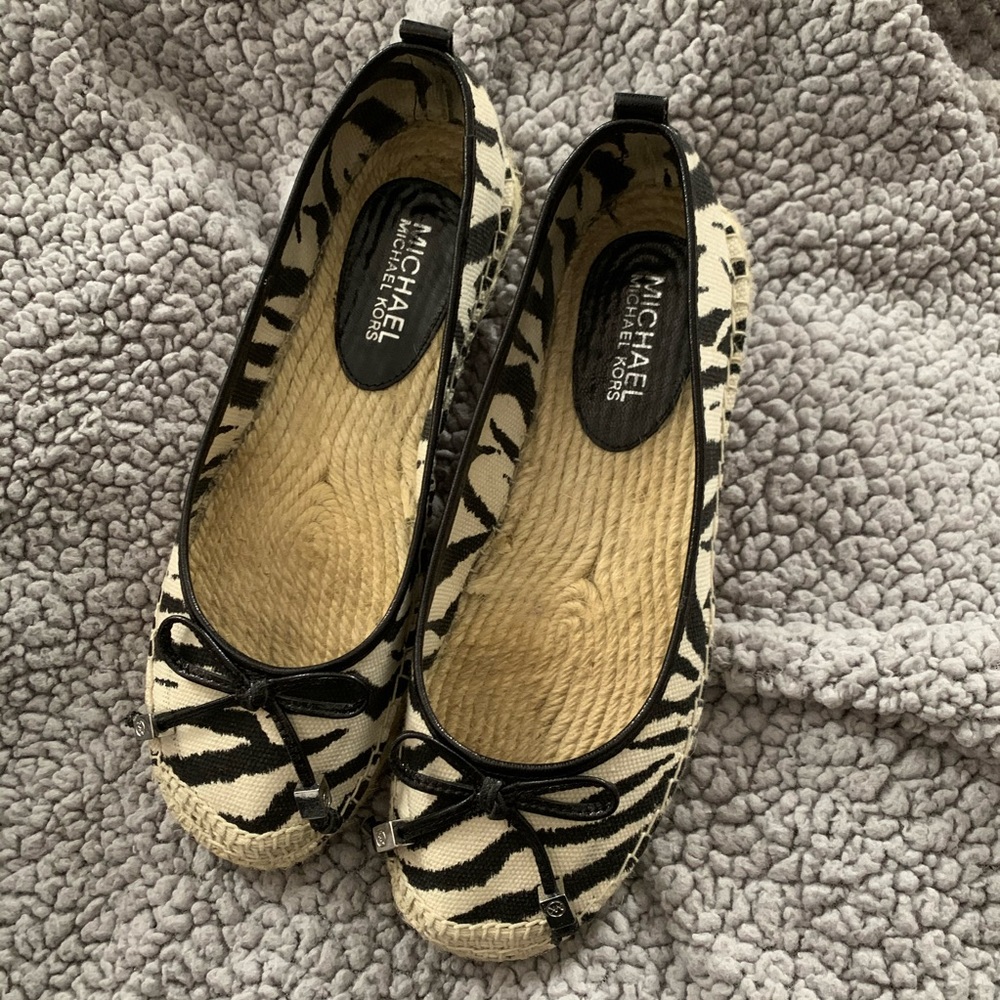 Women’s Michael Korda Zebra Espadrilles